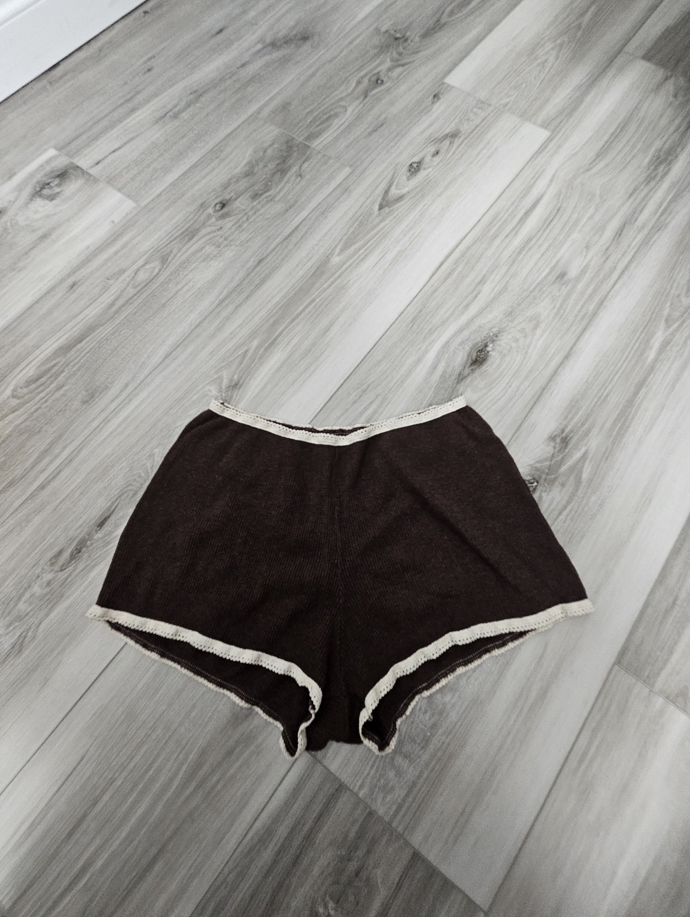 Brandy Melville Brown Knit Lounge Shorts with Cream Trim Xs-S